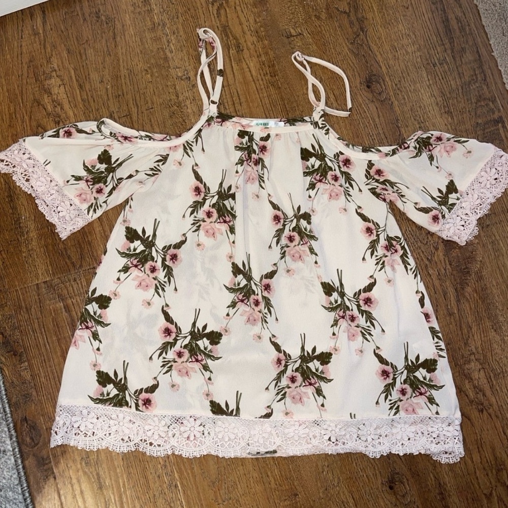 Floral Pink and White Women's Top